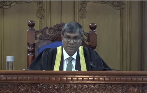 Uhthama fandiyaaru retire kurahvaifi  