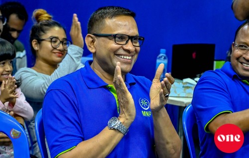 Alhugandumennaa nulai dhen evves bayakah inthihaabeh kaamiyaabeh nukureveyne: Naazim