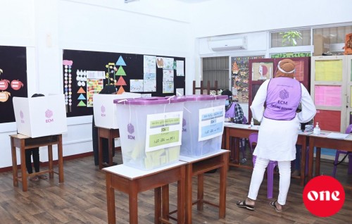 Maruvefaivaa 225 meehehge nan adhi dhaairaa badhalu vefaivaa 380 meehehge nann voters list gai oiy: EC