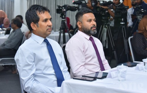 Maleeh vaki kuran idhikolhun 3 member aku vote dhehvi
