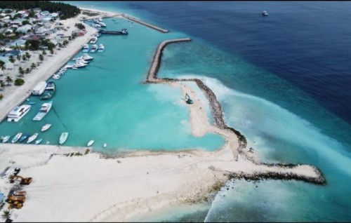 Large portion of the Ihavandhoo harbor project completed