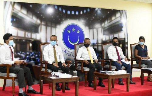 Majlis forum gai Shahindhaa baiverikuri massala belumah rayyithunge ihtthiihaadhun govaalaifi