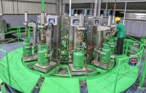 Maldive Gas 10 kg fulheegai mihaaru libeynee 5 kg, agu bodeh nuvey