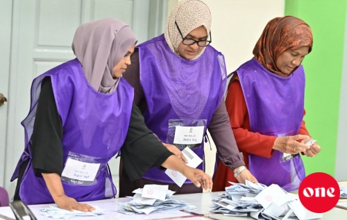 Rayyithunge majilis inthihaabah 300 ah vure gina muvazzafun hoadhanee