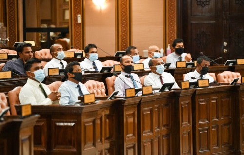 Mayyithun ufulan 2 dhoani gathumugai gaanoonaa hilaafu vefai vaathee fiyavalhu alhan Majlis in faaskoffi