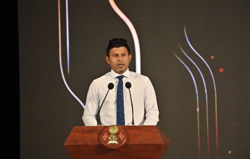 Raees Muizzu ge za'aamathugai noosveri kamuge rann zamaaneh genesdheyne: Naib Raees