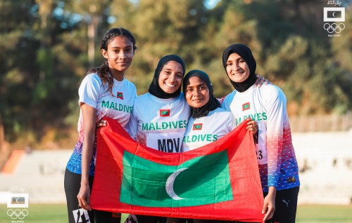 IOIG: Anhen relay team ah thaareehee medal eh