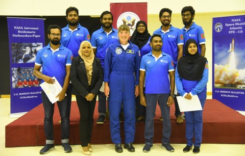 NASA astronaut ge thaureefu Raajjeyge space team ah