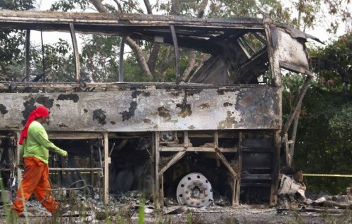 Mexico gai hingi bus accident ehggai 42 meehaku maruvehjje
