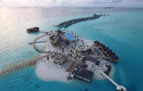 Ozen life maadhoo resort gai petrol feefaa eh gai roave, 4 meehakah aniyaa vejje