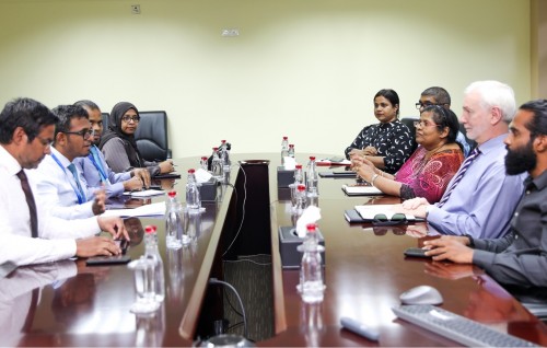 Governor Munawar Raajjey ge hurihaa bank thakaa bahdhalu kurahvaifi