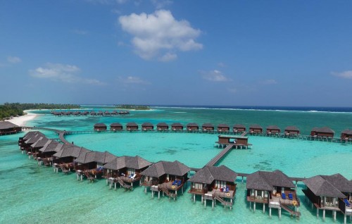 Olhuveli resort ge guest room ehgai roavejje