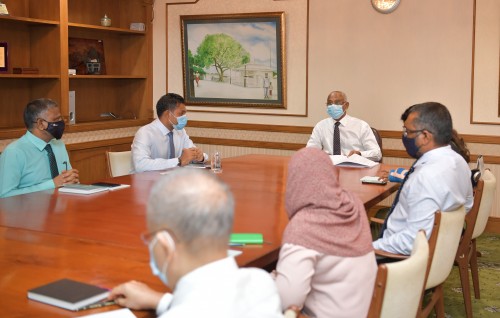 Kalhaidhoogai imaaraaiykuraa thauleemaai hunaru dhaskohdhey marukazuge masahkaiy avahah feshun muhinmu: Raees