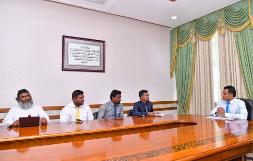 Vice President meets with Dhaalu Atoll Council