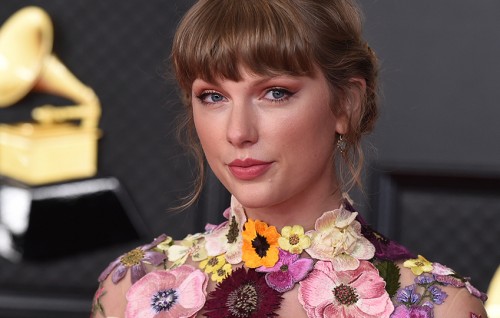 Taylor Swift's melancholy and romantic 'Folklore' wins album of the year