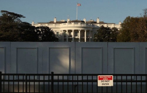 Inthihaabah fahu dhimaavedhaane nurakkalakun salaamaivumah White house vashaigen fence jahaifi