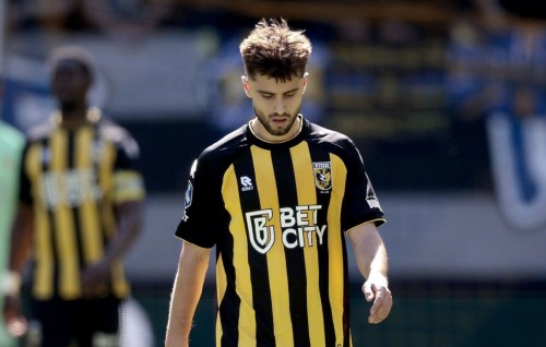 Vitesse in football gai dhemi othumah supporter inge ehee hoadhanee