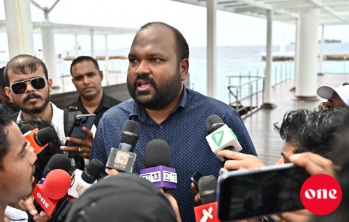 Raees Solih, hiyaanaathuge faisaa eh nunangavaa: Ali Waheed