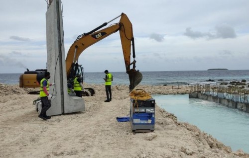 Maduvvari dhekunu ba'ndharuge ehgamu thoshilumah beynunvaa concrete  gaa athuraa ninmaalaifi