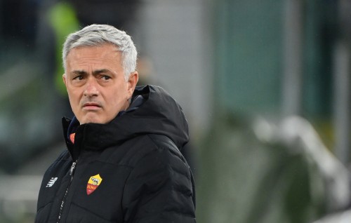 AC Milan 1 vana ah, Mourinho ah bodu bayyakaa eku maayoos kan