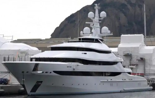 Roosee mahujanunge yacht thah hulhanguge gaumuthakun hifahahttan fashaifi
