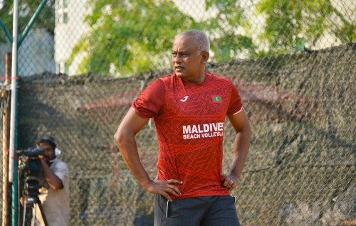 Furathama division ge club thakun haassa sitee akaa eku Raees aa bahddhalukuran edhihjje