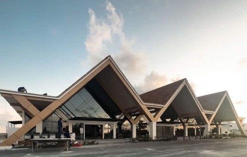 Faresmaathodaa Airport ah maadhamaa test flight jahsanee, Rasmeekoh hulhuvaanee anna angaara dhuvahu