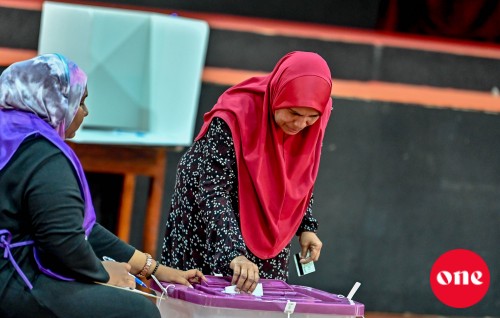 Rasdhoo vote foshee kairee thibi 2 mandhoobaku vakikoh alun 2 mandhoobaku hamajahssaifi