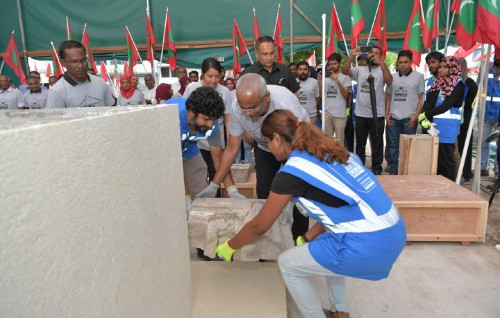 President inaugurates ‘Kalhuvakaru Mosque’ relocation work
