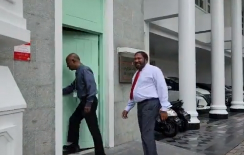 Gaasim, Raees Solih aa badhdhalu kurahvan Raees Office ah!