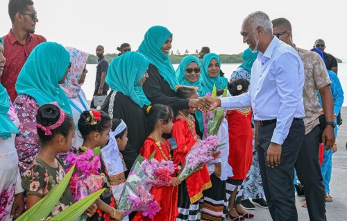 HA. Atoll inn Raees ah enme hoonu maruhabaa eh baarashun!