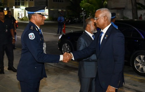 Inthihaabaa gulhuvai fuluhuna promotion dhinuma sarukaarun engi vaahaka dhogu koffi