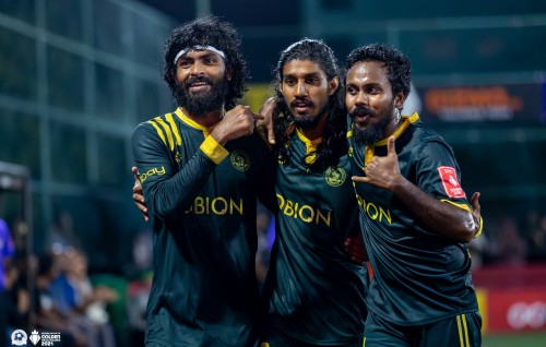 Final aaeku Dhadimagu gadha 16 ah, Isdhoo in Champion Gan hifahattaifi