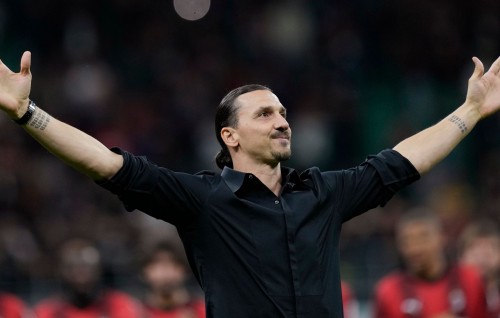 Umurun 41 aharuge Ibrahimovic football in retire koffi