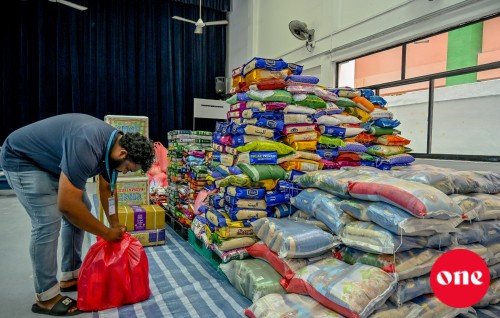 Angaara dhuvahun feshigen govaamun Zakat balaigannaane