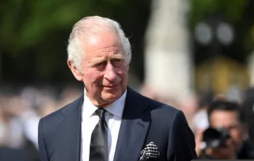 Buckingham Palace gai noolhuvvumah rasgefaanu Charles vanee ninmavaafai