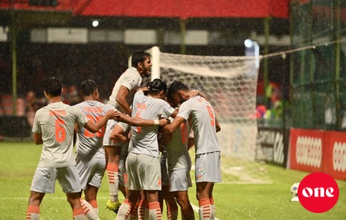 Nepal ge furathama final in bali, India 8 vana faharah SAFF kaamiyaabu koffi