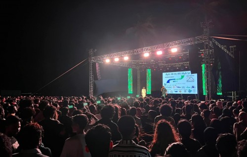 Bodu eid ah maafushi thayyaaru vanee, havaa aai colour run ves onnaane