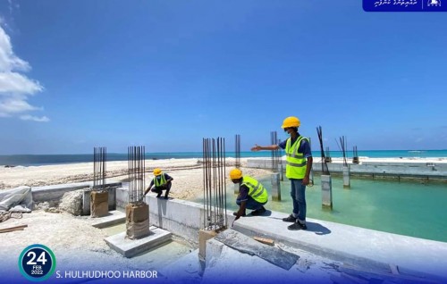 Hulhudhoo bandharu mashroouge dhashun harbor bridge column ge masahkaiy ninmaalaifi
