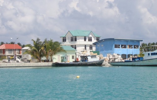Person attack in Dhaandhoo