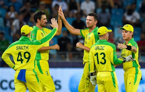 Australia in furathama faharah T20 World Cup kaamiyaabu koffi
