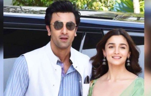 Katrina adhi Vicky ge kaivenyyahfahu Media ge samaalukan Ranbir adhi Alia ah