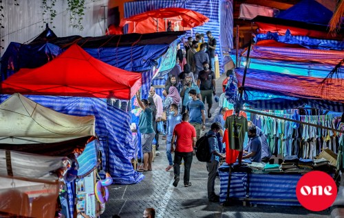Male' gai anehkaaves night market eh baavvanee