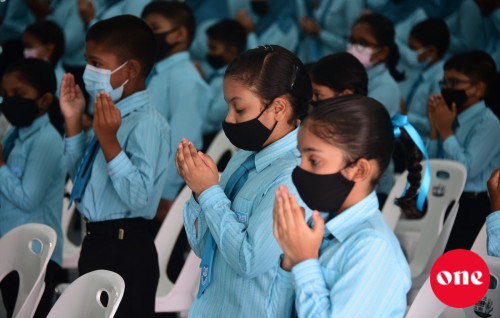 92000 ah vure gina dharivarunnaa eku dhiraasee aa aharuge kiyevun fashaifi