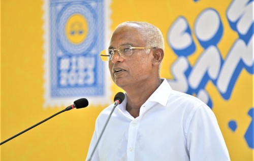 Ehves rasheh baakee'eh nukuraanan, ekamaku Felidhoo rayyihun amilla ah baakee nuvumah edhen: Raees