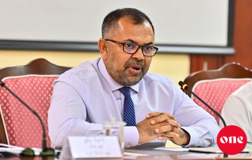 Aamdhanee 10 percent ah ithuru, budget surplus dhe billion ah