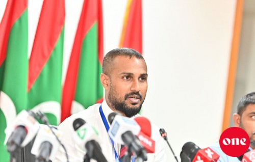Fenakaige MD ge magaamun Muaz isthiufaa dhevvaifi