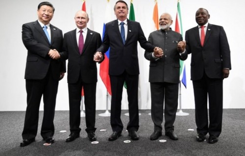 G7 size koh, Dollar ge dhiguraskamah BRICS ge gaumuthakun nimumeh gennanee!