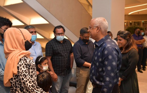 UAE gai dhiriulhey dhivehinnaa, Raees ge dhekan'balun bahdhalu kurahvaifi