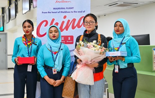 Wide-Body aircraft gai Maldivian in China dhathuruthah fashaifi